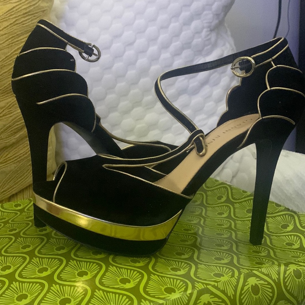 Brand new never been worn